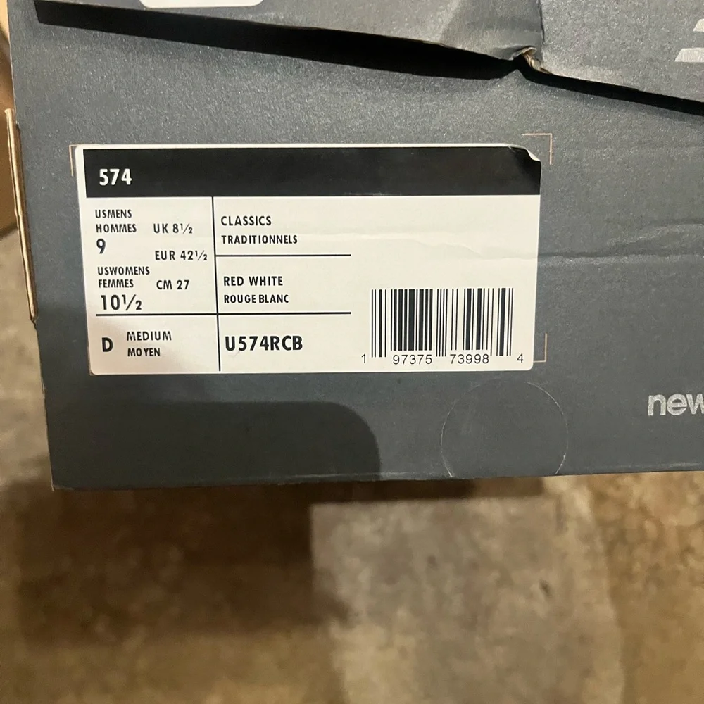 Brand NEW l…New Balance Orange Sneakers size 9. Beautiful and very comfortable. - Picture 6 of 6